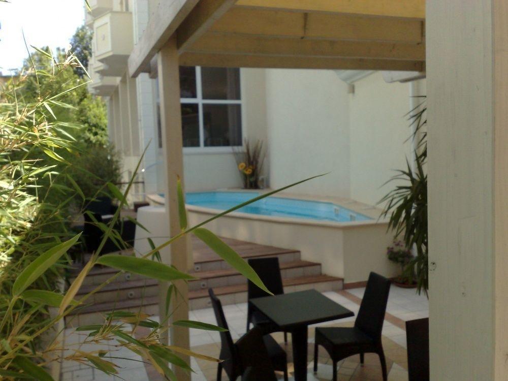 צ'סנטיקו Hotel Orly מראה חיצוני תמונה